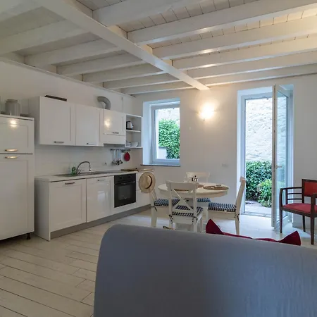 Apartment Welcomely - Lario House A *