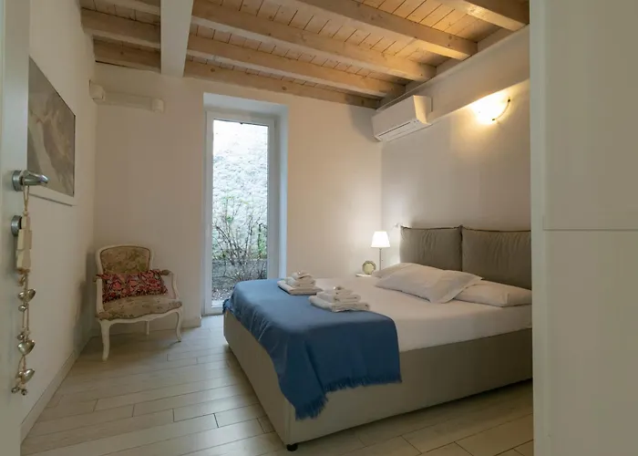 Lario House A *