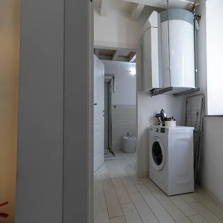 Lario House A דירה *