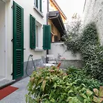 Lario House A * Лекко