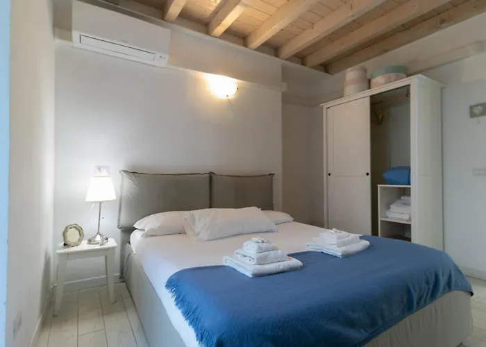 Apartment Lario House A *
